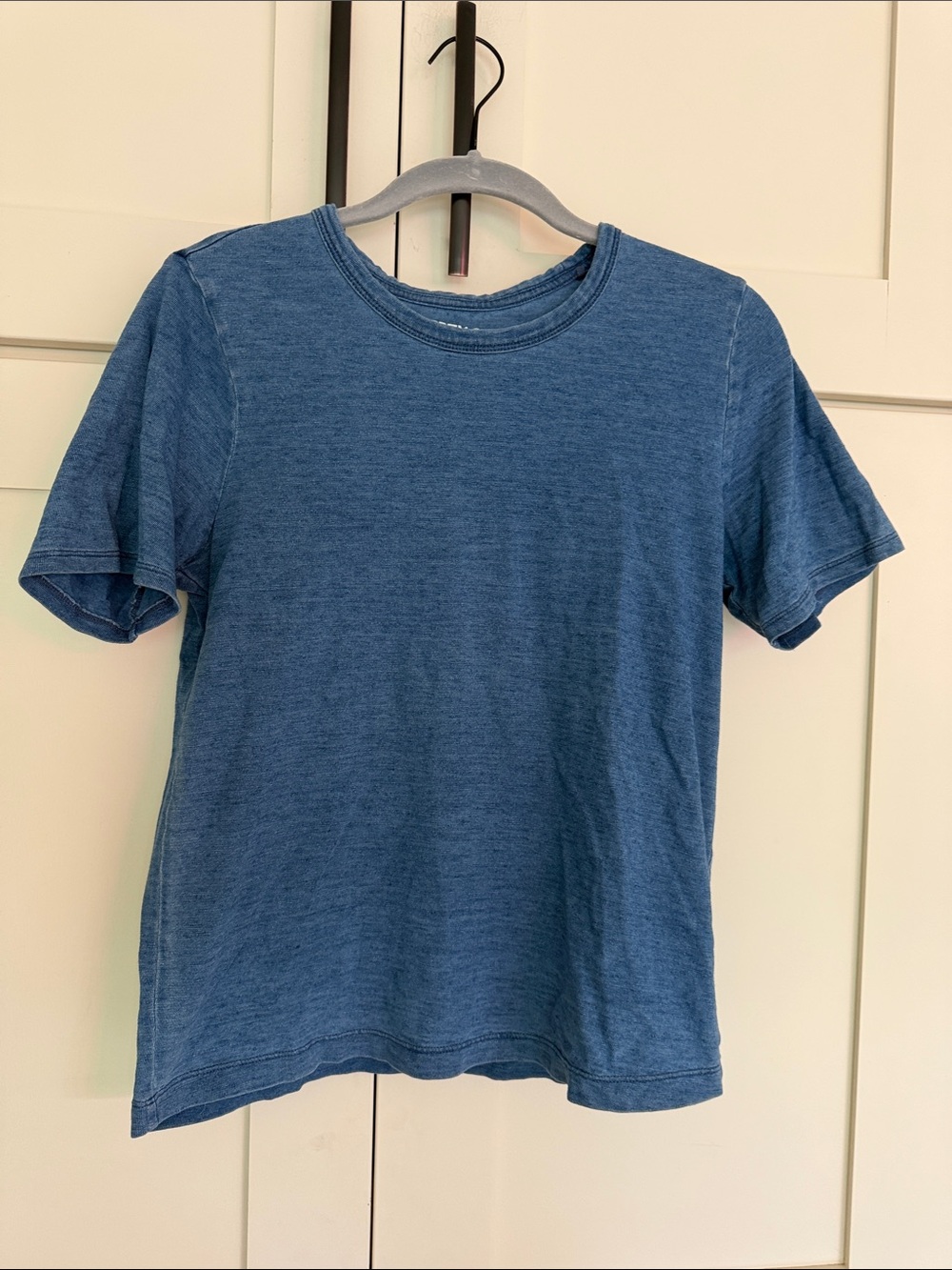 Faherty Sunwashed Regenerative Short Sleeve Tee - Picture 3 of 16